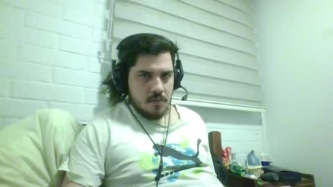 Snapshot of hungweeb chatting on 04.06.26 Rod online show from 04.06.26