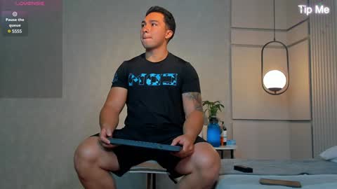 hunk_ryan online show from 01.10.25