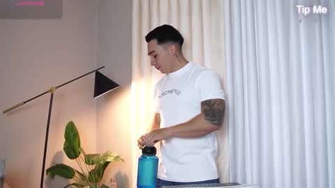 hunk_ryan online show from 10.31.25