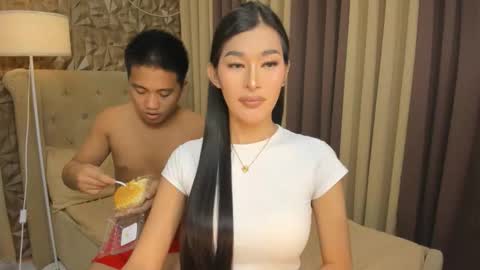 Snapshot of hunkhomerontop chatting on 11.11.25 hunkhomerontop online show from 11.11.25