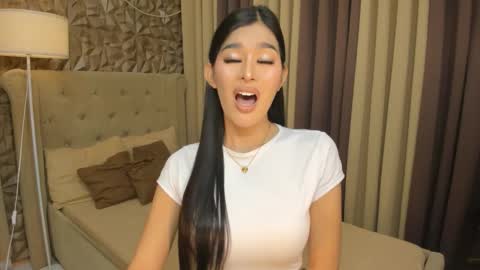 Snapshot of hunkhomerontop chatting on 11.23.25 hunkhomerontop online show from 11.23.25