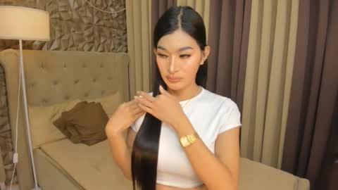 Snapshot of hunkhomerontop chatting on 11.24.25 hunkhomerontop online show from 11.24.25