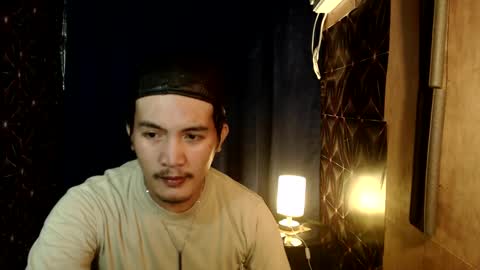 Snapshot of hunkylloyd chatting on 12.02.24 hunkylloyd online show from 12.02.24