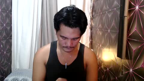 Snapshot of hunkylloyd chatting on 01.08.25 hunkylloyd online show from 01.08.25