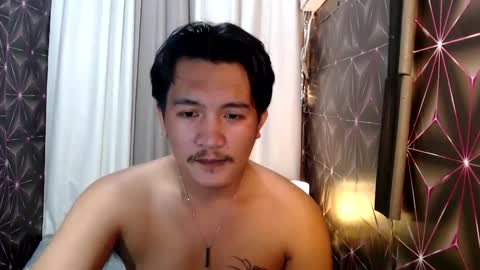 Snapshot of hunkylloyd chatting on 01.15.25 hunkylloyd online show from 01.15.25