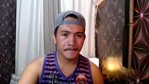 Snapshot of hunkylloyd chatting on 01.20.25 hunkylloyd online show from 01.20.25