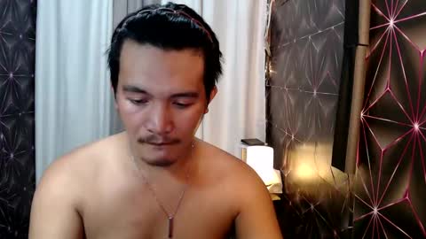 Snapshot of hunkylloyd chatting on 01.28.25 hunkylloyd online show from 01.28.25