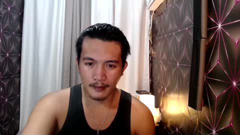 Snapshot of hunkylloyd chatting on 01.28.25 hunkylloyd online show from 01.28.25