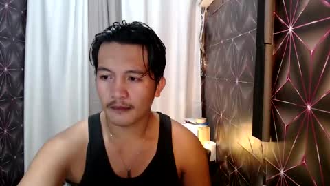 Snapshot of hunkylloyd chatting on 02.06.25 hunkylloyd online show from 02.06.25