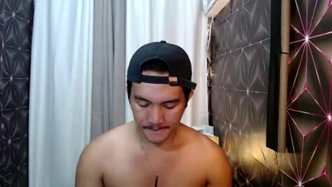 Snapshot of hunkylloyd chatting on 02.07.25 hunkylloyd online show from 02.07.25