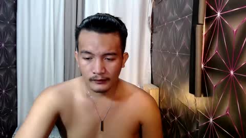 Snapshot of hunkylloyd chatting on 02.23.25 hunkylloyd online show from 02.23.25