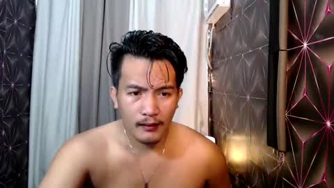 Snapshot of hunkylloyd chatting on 03.10.25 hunkylloyd online show from 03.10.25