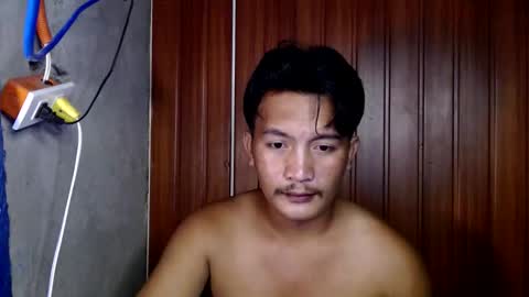 Snapshot of hunkylloyd chatting on 10.08.25 hunkylloyd online show from 10.08.25