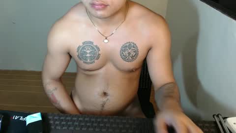 Snapshot of hunkyzeus chatting on 01.09.25 hunkyzeus online show from 01.09.25