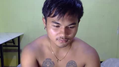 Snapshot of hunkyzeus chatting on 10.11.25 hunkyzeus online show from 10.11.25