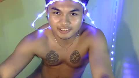 Snapshot of hunkyzeus chatting on 10.21.25 hunkyzeus online show from 10.21.25