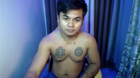Snapshot of hunkyzeus chatting on 05.15.26 hunkyzeus online show from 05.15.26