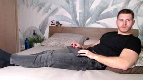 Hunter Bridges online show from 02.08.25