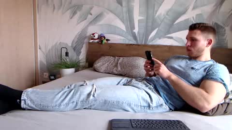 Hunter Bridges online show from 02.09.25