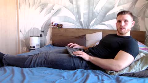 Hunter Bridges online show from 02.20.25