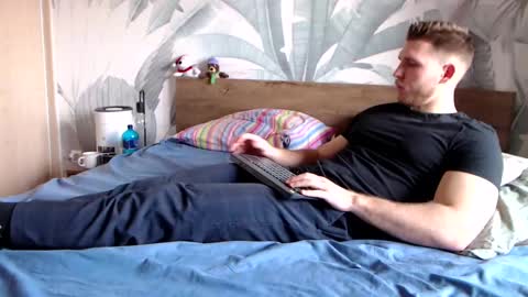 Hunter Bridges online show from 03.07.25