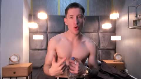 hunterheat_ online show from 11.14.25