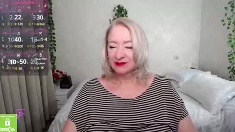 Snapshot of hunters_woman chatting on 09.21.25 Irena online show from 09.21.25