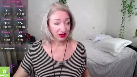 Snapshot of hunters_woman chatting on 10.08.25 Irena online show from 10.08.25