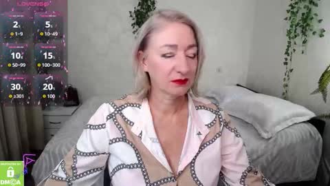 Snapshot of hunters_woman chatting on 10.09.25 Irena online show from 10.09.25