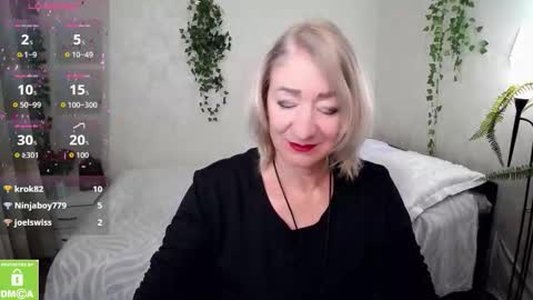 Snapshot of hunters_woman chatting on 10.10.25 Irena online show from 10.10.25