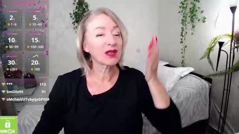 Snapshot of hunters_woman chatting on 10.11.25 Irena online show from 10.11.25