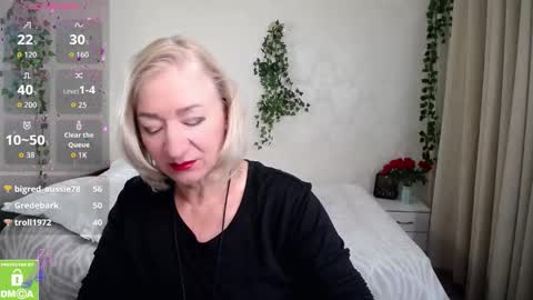 Snapshot of hunters_woman chatting on 11.01.25 Irena online show from 11.01.25