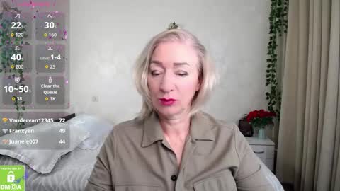 Snapshot of hunters_woman chatting on 11.05.25 Irena online show from 11.05.25