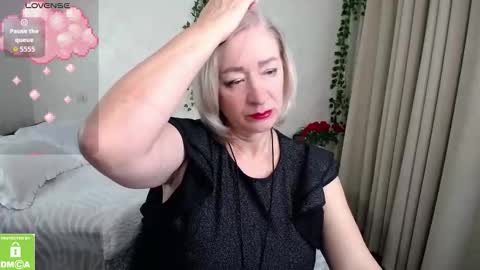 Snapshot of hunters_woman chatting on 11.07.25 Irena online show from 11.07.25