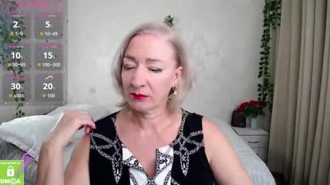 Snapshot of hunters_woman chatting on 11.09.25 Irena online show from 11.09.25