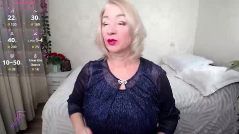 Snapshot of hunters_woman chatting on 11.21.25 Irena online show from 11.21.25