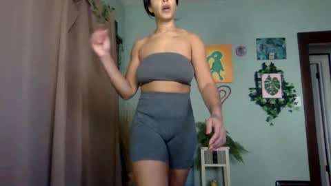 Goddess Hunyy online show from 01.28.25