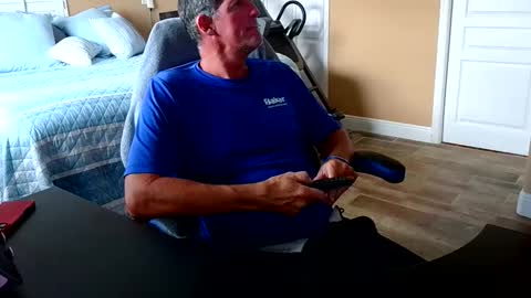 Snapshot of hvacstud4 chatting on 04.08.26 hvacstud4 online show from 04.08.26