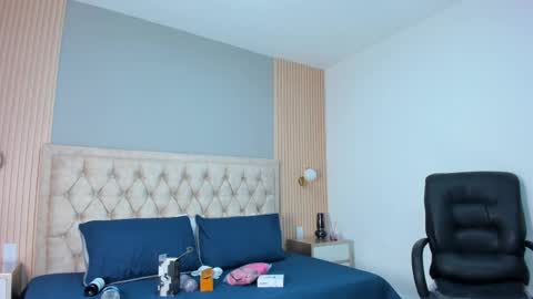 hxxyro online show from 04.02.26