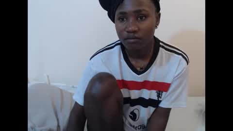 Snapshot of hyacinth_b chatting on 06.08.26 hyacinth_b online show from 06.08.26