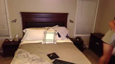 Snapshot of hydro9421 chatting on 12.16.25 hydro9421 online show from 12.16.25