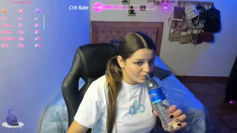 Hello Im Julieta Im 25 years old and I love being here. Thank you for visiting my living room. The only rule is that you hap online show from 03.11.25