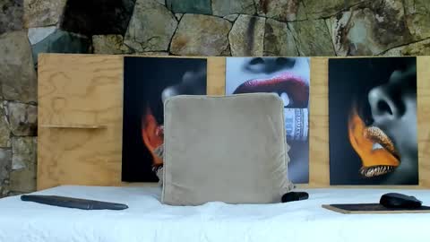 Snapshot of i_am_dolls chatting on 02.22.25 The Dolls online show from 02.22.25