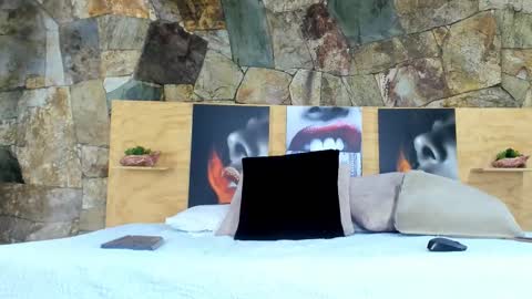 Snapshot of i_am_dolls chatting on 03.04.25 The Dolls online show from 03.04.25