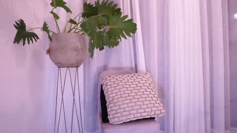 Lucy online show from 01.08.25