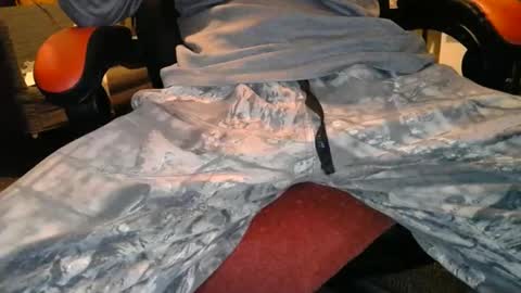 Snapshot of i_am_only_human chatting on 02.06.25 lucifer online show from 02.06.25