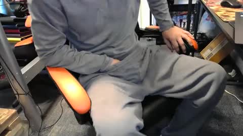 Snapshot of i_am_only_human chatting on 10.08.25 lucifer online show from 10.08.25