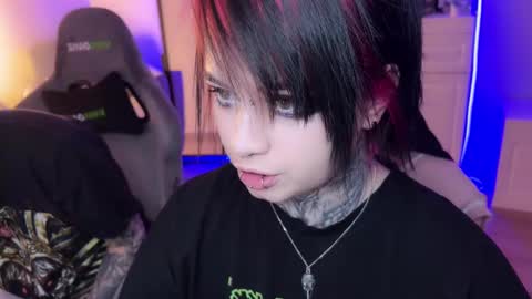 Snapshot of i_died_again chatting on 12.16.24 Asya online show from 12.16.24