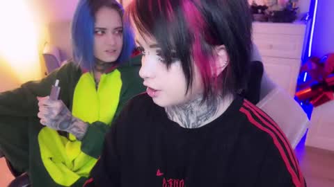 Snapshot of i_died_again chatting on 12.29.24 Asya online show from 12.29.24