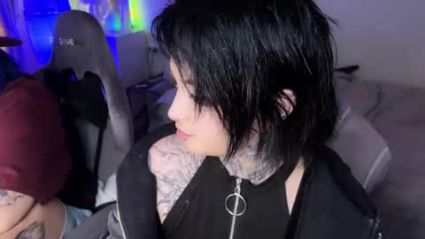 Snapshot of i_died_again chatting on 01.18.25 Asya online show from 01.18.25